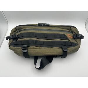 Skunk Lock Smell Proof Sling Bag Crossbody Shoulder Pack Army Green Travel Bag